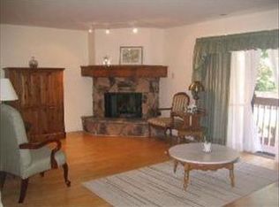 6321 Clarendon Hills Rd APT 5, Willowbrook, IL 60527