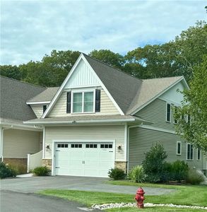 61 Tourjee Ln, North Kingstown, RI, 02852