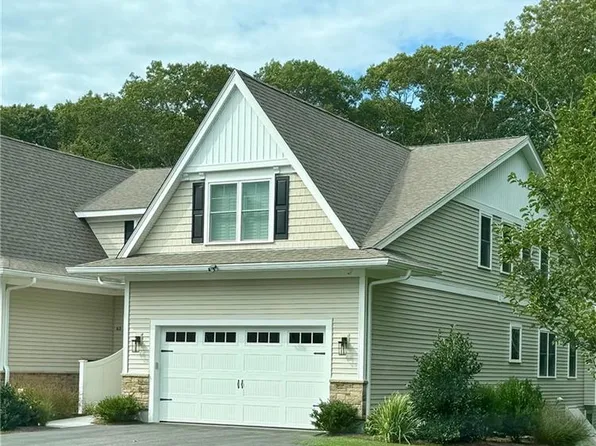 61 Tourjee Ln, North Kingstown, RI 02852