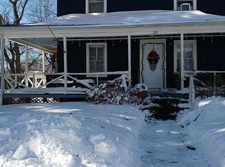 109 Uncas St, Warwick, RI 02889