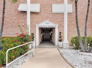 300 Golden Isles Dr APT 317, Hallandale Beach, FL 33009
