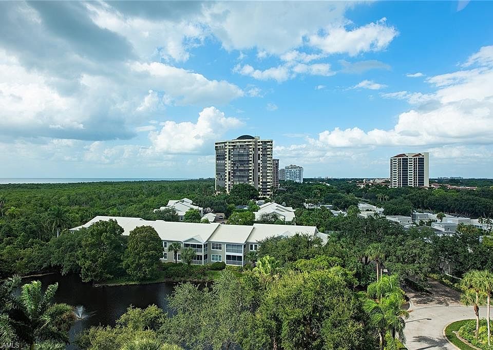 1st image of 100 Glenview Pl #700/701