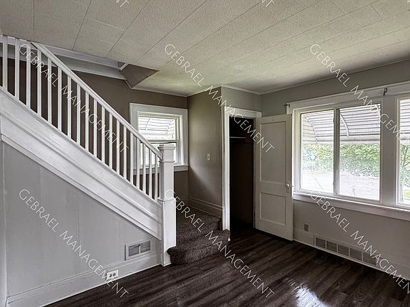 2nd image of 850 W Chevrolet Ave