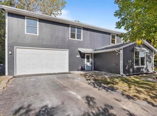 1131 Candlewick Dr NW, Poplar Grove, IL 61065