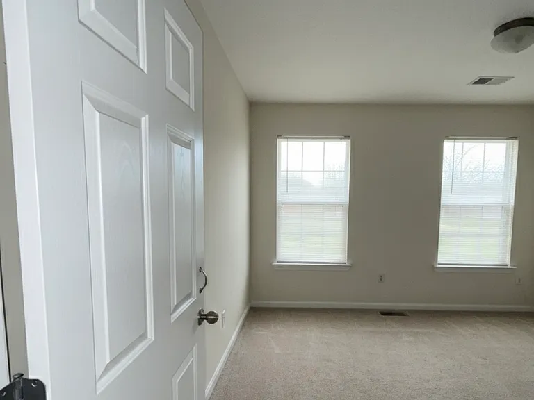 1404 W Running Brook Rd — Photo 4