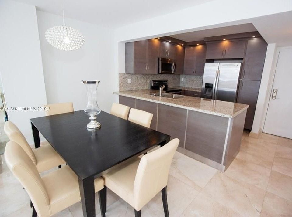1st image of 600 NE 36th St APT 1811