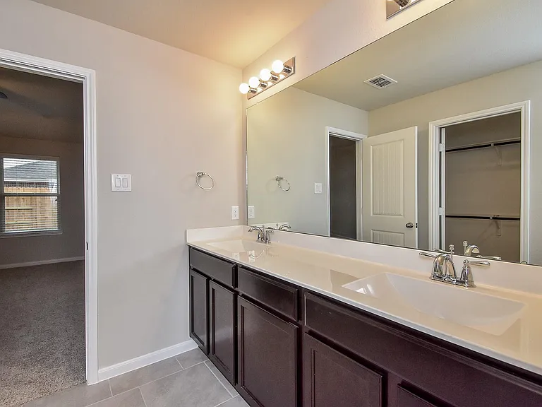 1427 Central Heights Dr — Photo 18