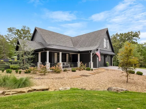 3938 N Wooded Hollow Dr, Fayetteville, AR 72704