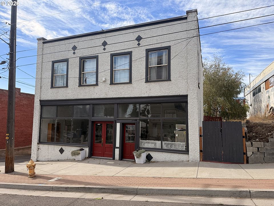 1st image of 1005 1st St