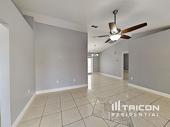 5th image of 871 Jarnac Dr