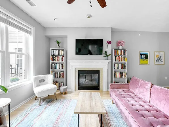 201 North Blair Street #102, Madison, WI 53703