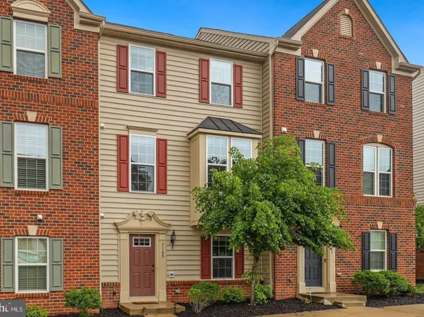 7109 Santa Cruz Pl, Gainesville, VA 20155