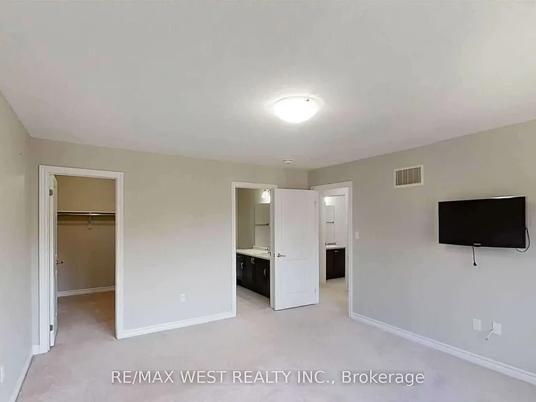 26 Hines St — Photo 20