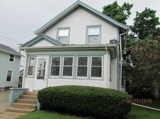 215 E Washington St, Delavan, WI 53115