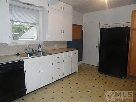 Nice size kitchen