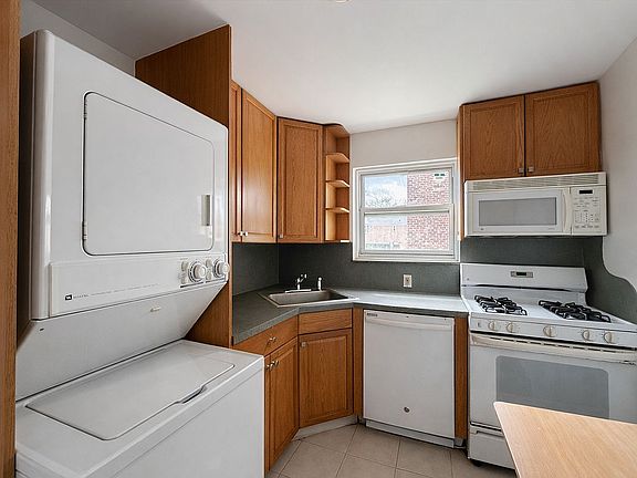 2nd image of 260-11 Langston Ave #1