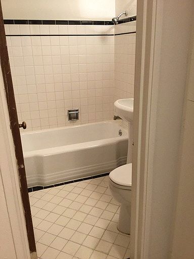 1st image of 1042 Pearl St APT 204
