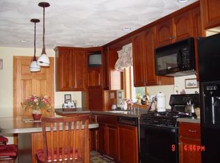 14 Abbott St, Salem, MA 01970