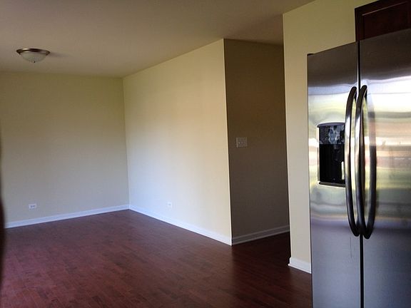 3rd image of 160 NW Austin Ave