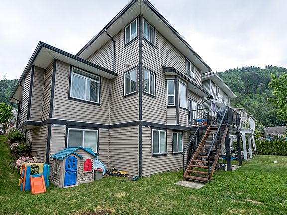 4th image of 47425 Macswan Dr