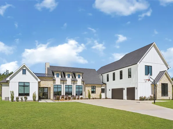 8854 Brookes Dr, Montgomery, TX 77316