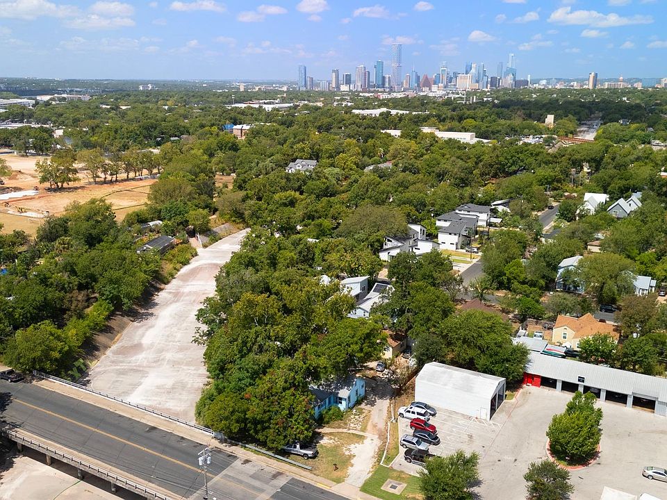 1st image of 920 Shady Ln