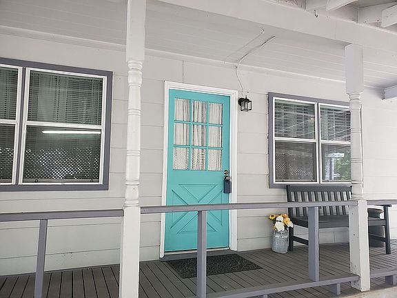 3rd image of 535 Sims Ave