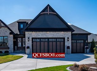 4484 N Paddington Cir, Bettendorf, IA