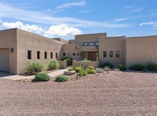 63 Thundercloud Rd, Santa Fe, NM 87506