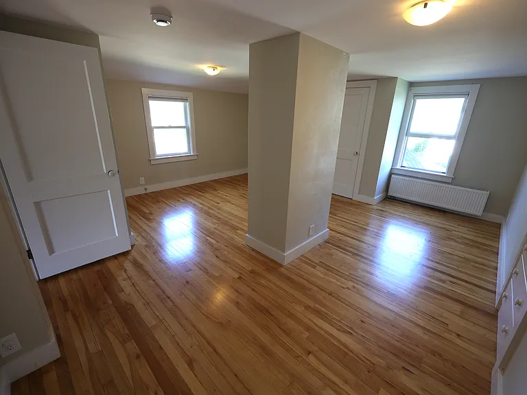 24 Pine Hill Ave #1 — Photo 1