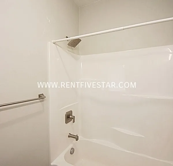 BB&T Rental Properties - 729 W Center St #101-306 — Photo 45