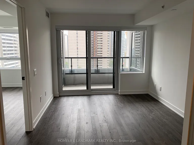 609 Sherbourne St #1401 — Photo 15