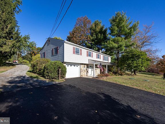 2nd image of 797 Ebelhare Rd