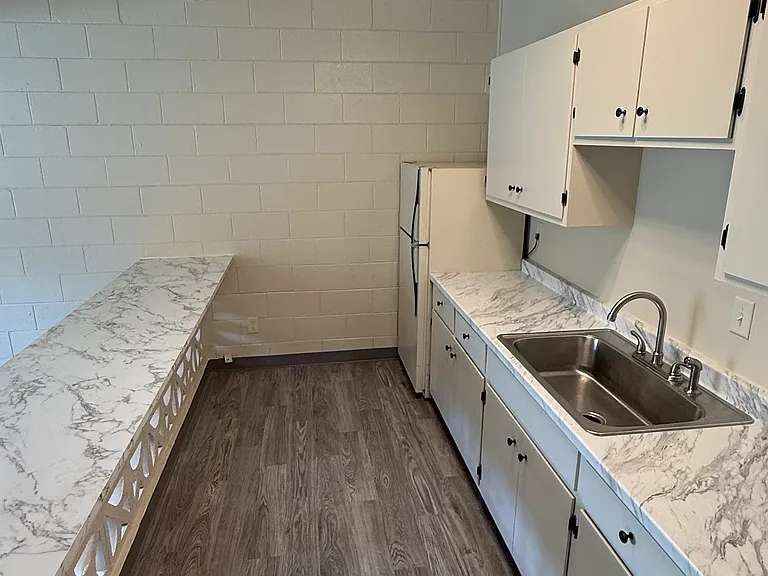Fernmar Apartments — Photo 4