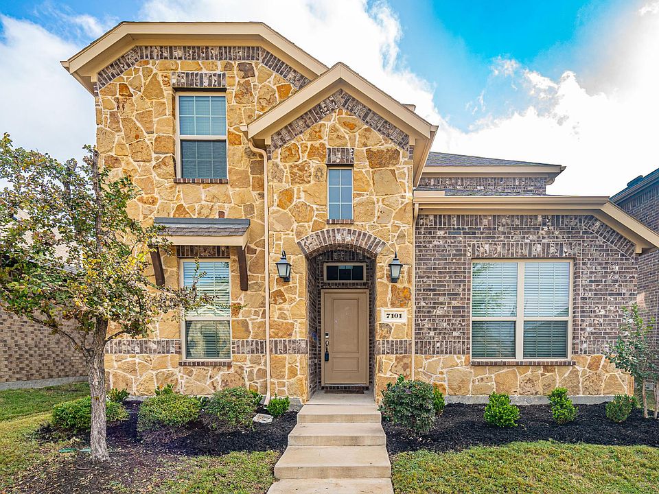 Union Park 4 Bedroom - 3 Bath