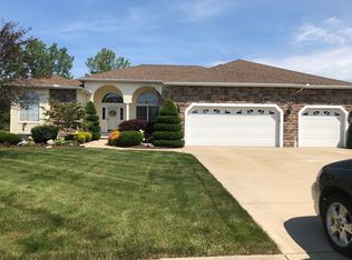 306 Tower Ln, Amherst, OH 44001