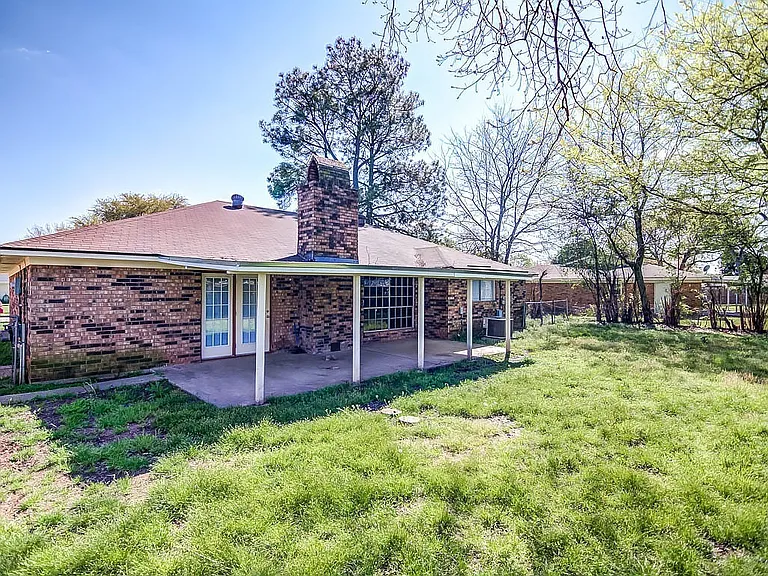 1407 Akron Dr — Photo 21