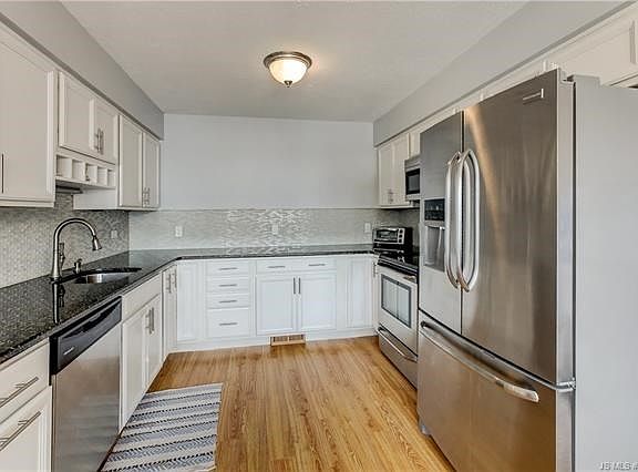 5th image of 7301 Long Beach Blvd APT D019