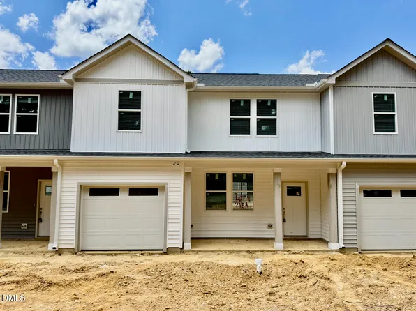 218 George St #A, Four Oaks, NC 27524