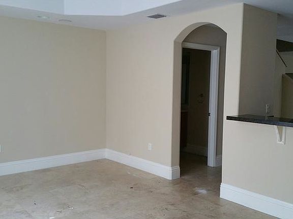 4th image of 3078 Ohio St #3078