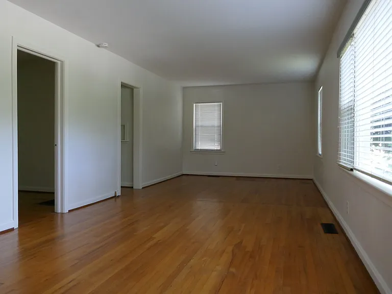 2314 Wineleas Rd — Photo 26