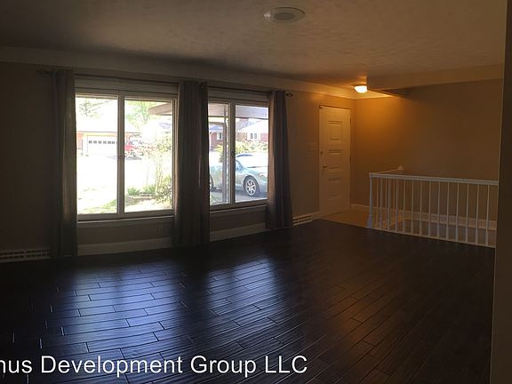 4th image of 2218 Brookwood Dr