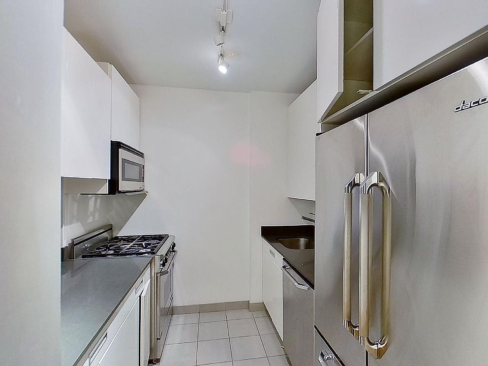 1st image of 99 John St #509A