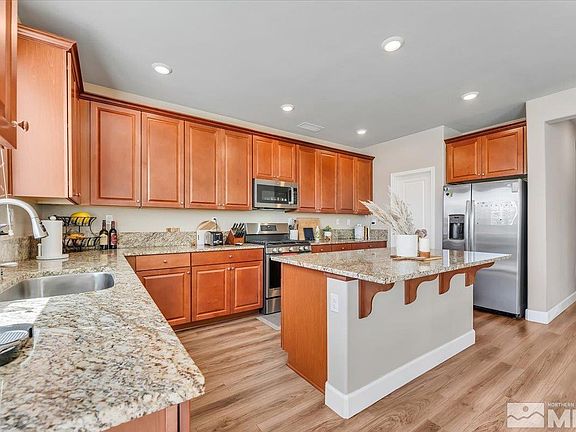 5th image of 2135 Maradona Dr