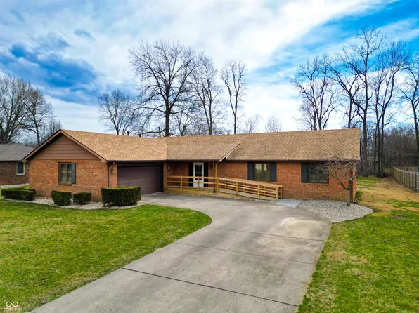 619 Heritage Ln, Anderson, IN 46013