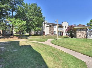Shady Hollow Apartments, Muskogee, OK 74403