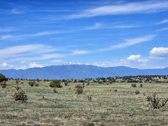 2nd image of 136 Turkey Ridge Rd