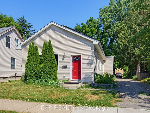 2nd image of 121 Mount Pleasant Ave
