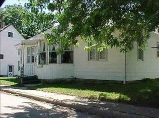 301 Whittier Ave, Waterloo, IA 50703