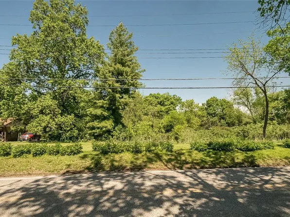 66 Crescent Ave, Valley Park, MO 63088